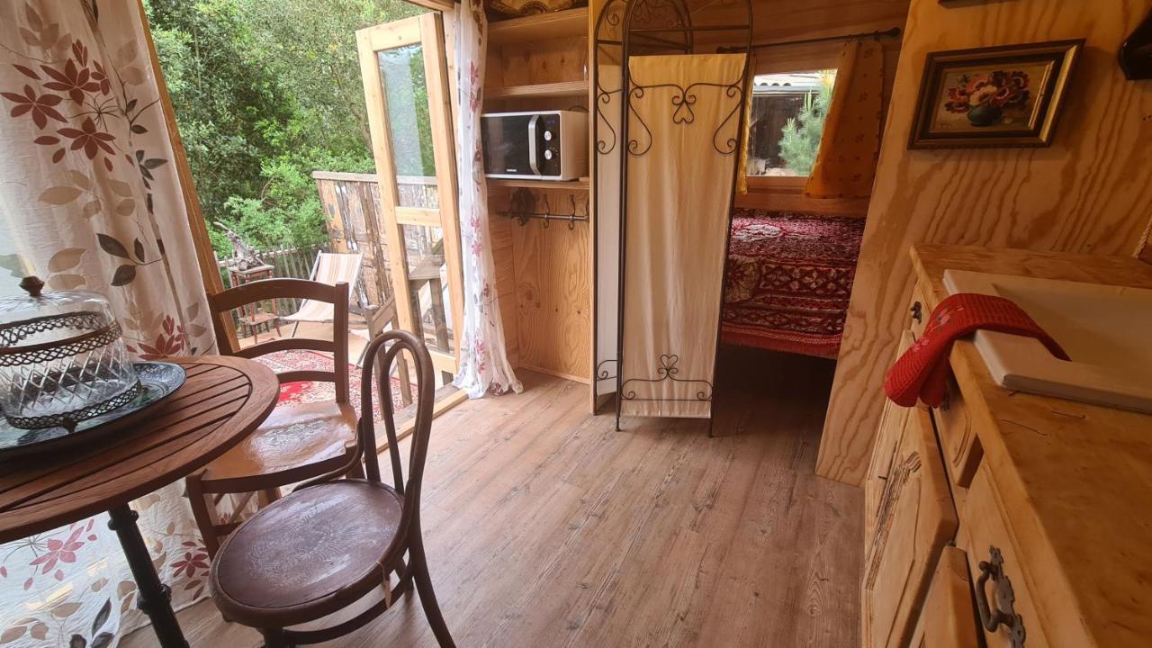 La Roulotte Au Coeur Du Maquis Lodge Carbuccia